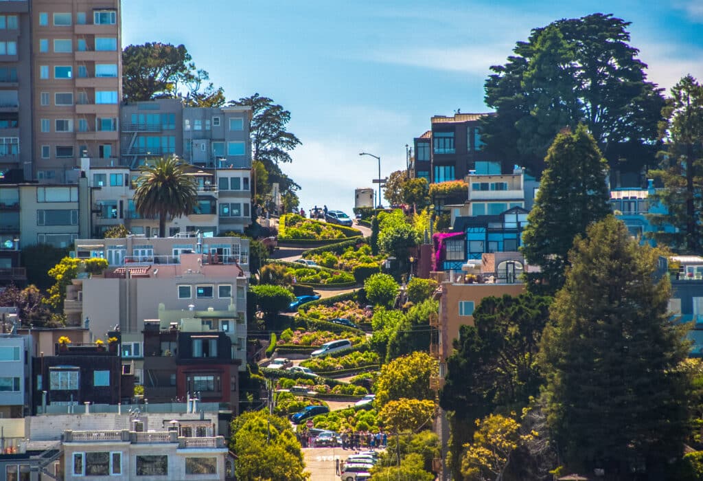 Berühmte Lombard Street in San Francisco