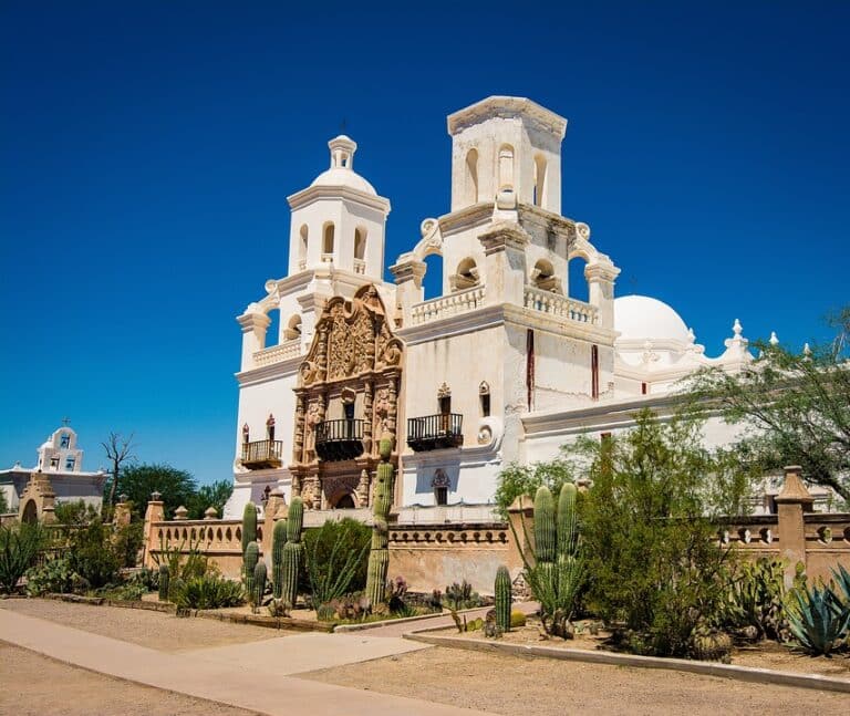 Die Mission San Xavier del Bac in Tucson.