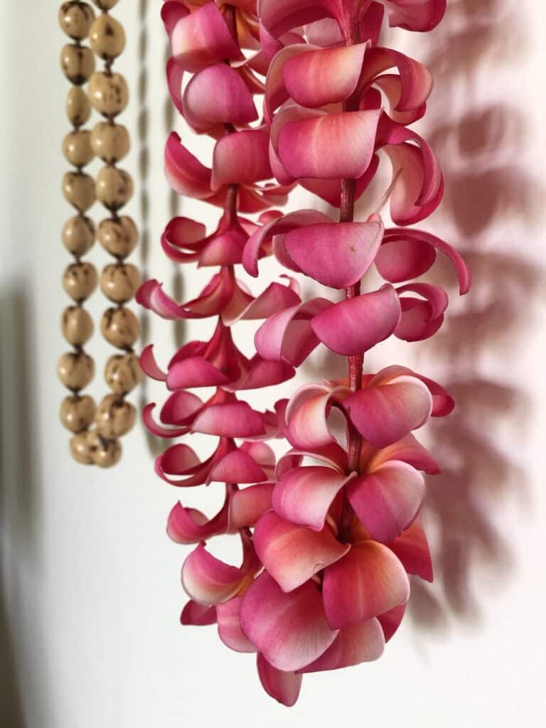 traditioneller Blumenkranz