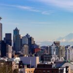Seattle, WA | Skyline mit Space Needle und Mt. Rainier