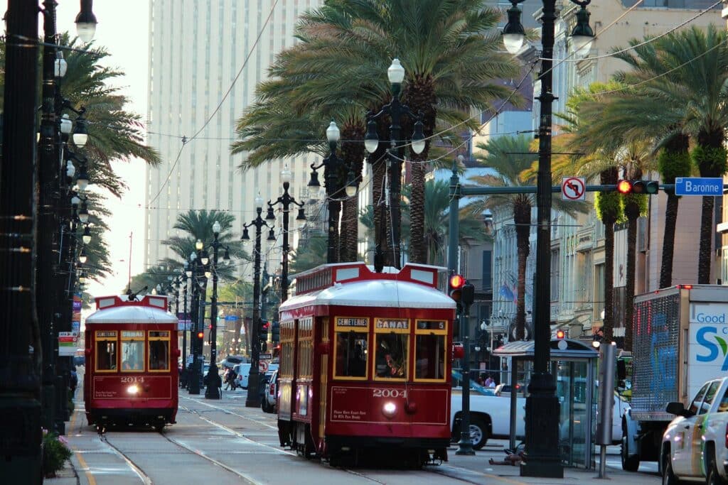 Historische Straßenbahnen in Downtown New Orleans Downtown