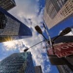 Wolkenkratzer in New York City aus der Froschperspektive