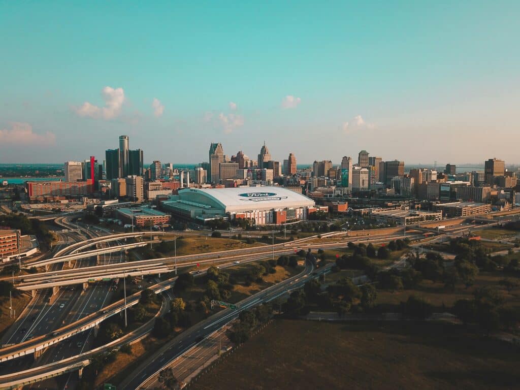Ansicht auf die Stadt Detroit aus der Vogelperspektive