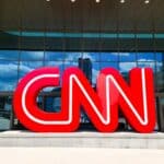 CNN Buchstaben vor dem Hauptsitz in Downtown Atlanta
